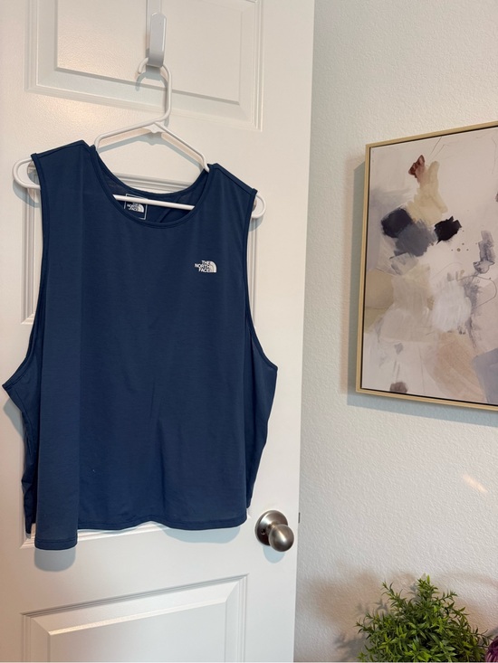 The North Face Tops - NWOT The North Face Women’s Navy Athletic Tank Top Size 3X
